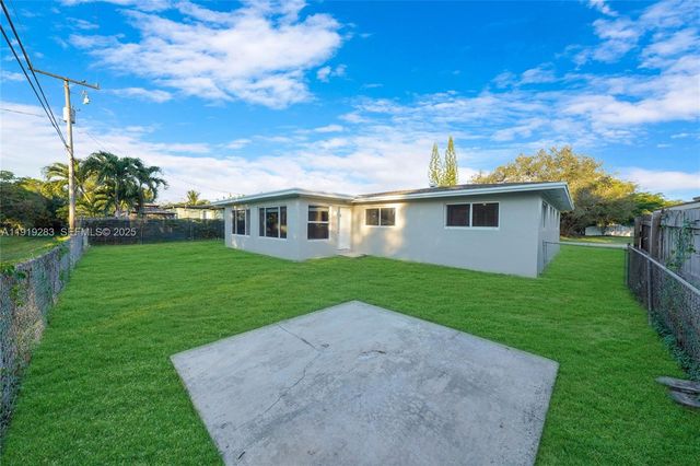 1111 SW 39th Ave, Fort Lauderdale, FL 33312