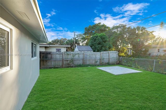 1111 SW 39th Ave, Fort Lauderdale, FL 33312