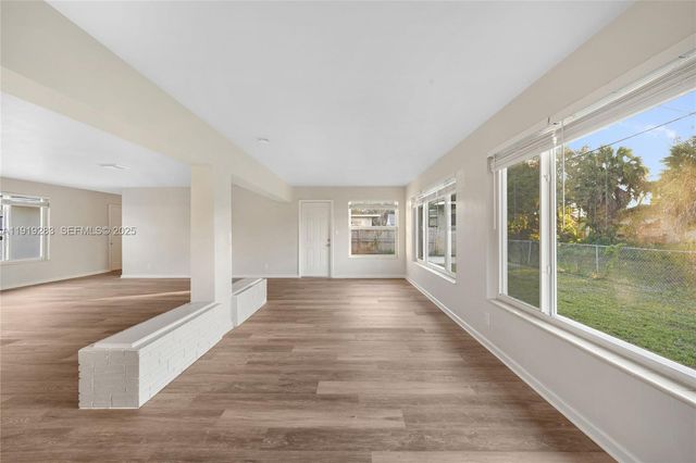 1111 SW 39th Ave, Fort Lauderdale, FL 33312