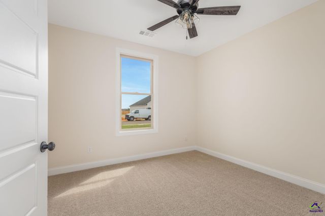 209 Farmland Circle, Perry, GA 31069