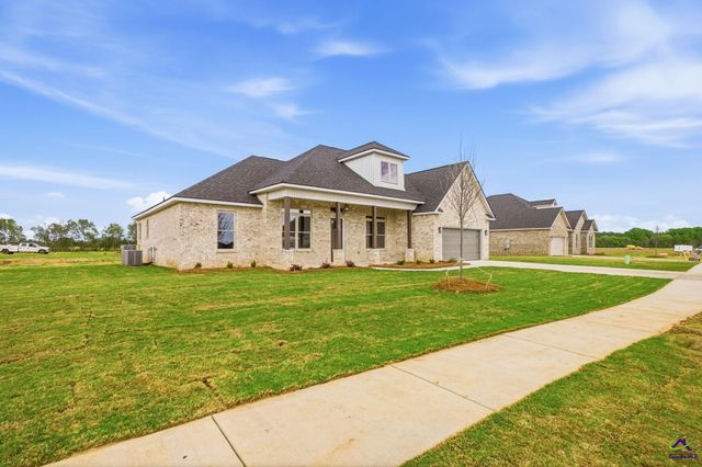 209 Farmland Circle, Perry, GA 31069