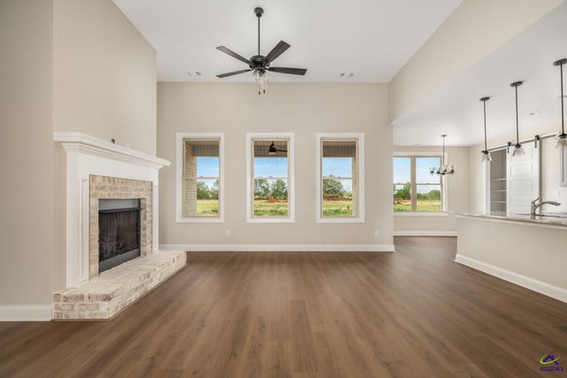 209 Farmland Circle, Perry, GA 31069