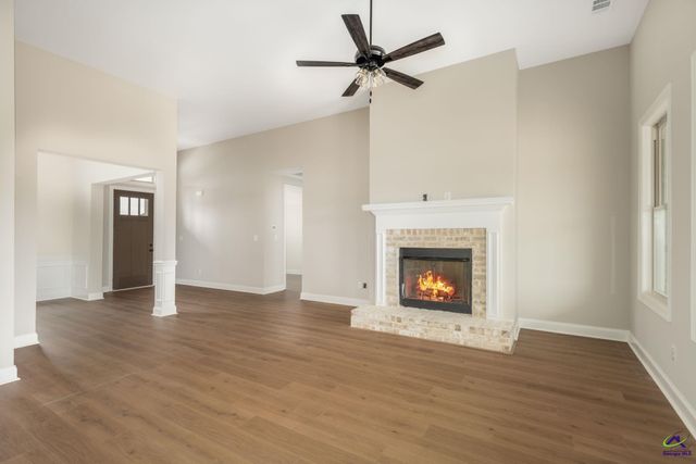 209 Farmland Circle, Perry, GA 31069