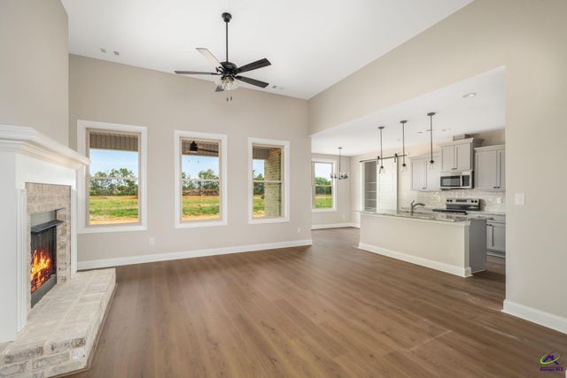 209 Farmland Circle, Perry, GA 31069