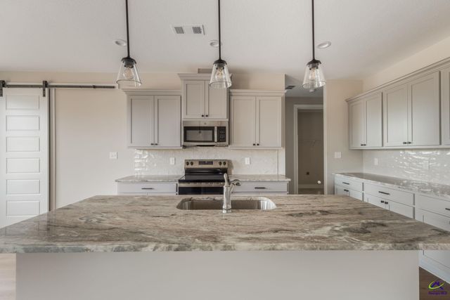 209 Farmland Circle, Perry, GA 31069