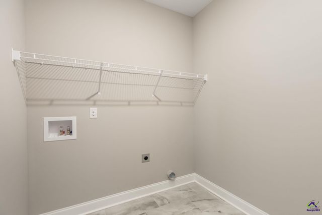 209 Farmland Circle, Perry, GA 31069