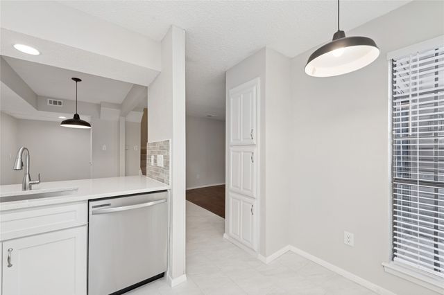 333 Melrose Drive 5B, Richardson, TX 75080