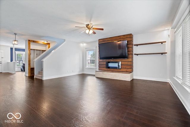 10375 Delphi Court, Fishers, IN 46038