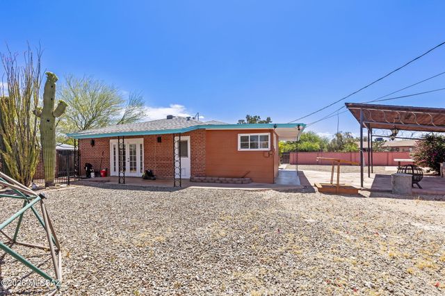4850 E Paseo Luisa, Tucson, AZ 85711