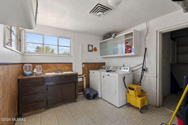 4850 E Paseo Luisa, Tucson, AZ 85711