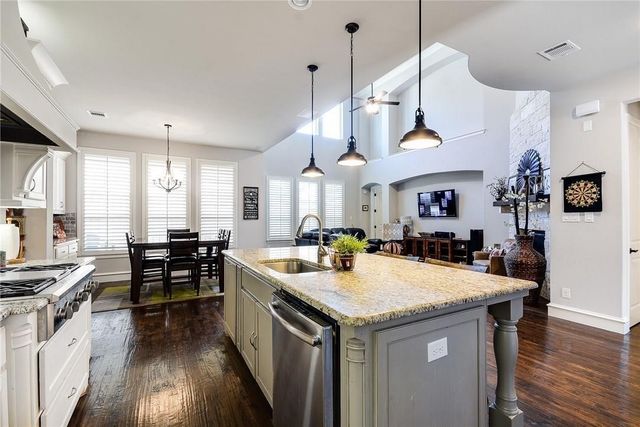 6209 Metz Street, Plano, TX 75024