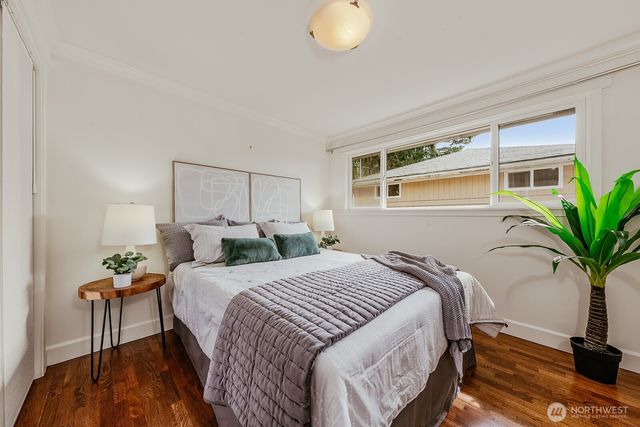 15863 15th Avenue NE, Shoreline, WA 98155