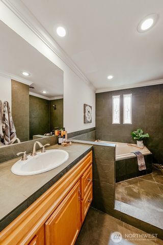 15863 15th Avenue NE, Shoreline, WA 98155