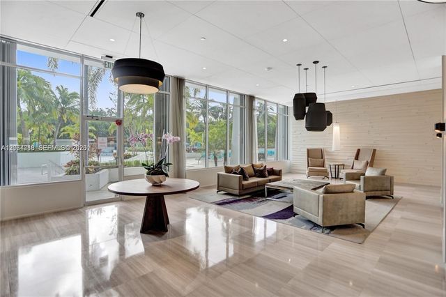 100 Bayview Dr 1827, Sunny Isles Beach, FL 33160