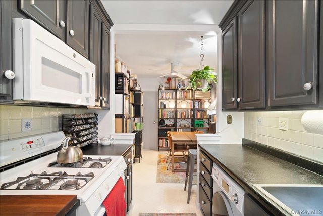 620 W 239th Street 3A, Bronx, NY 10463