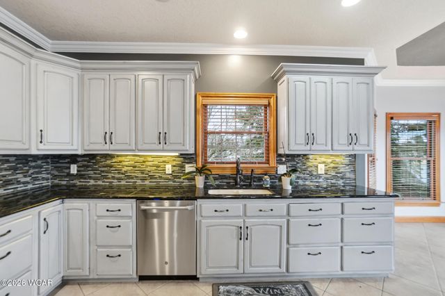 3020 Lakeshore Drive, Lima, OH 45805