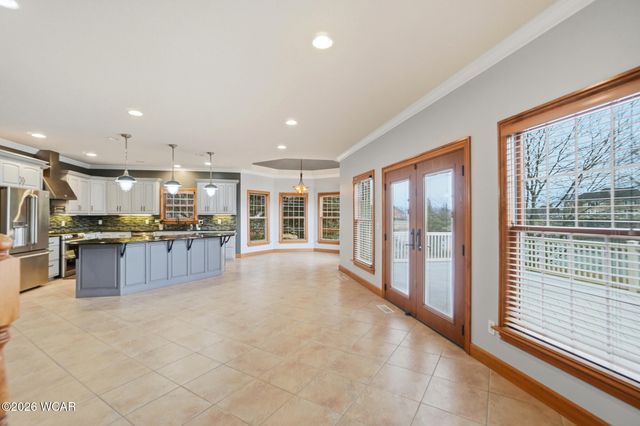 3020 Lakeshore Drive, Lima, OH 45805