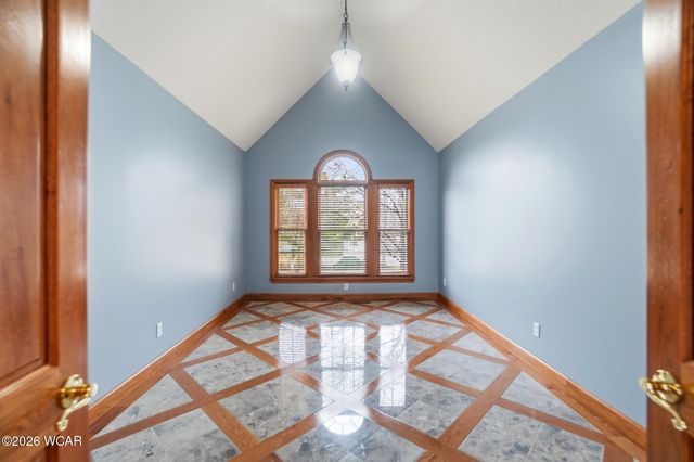 3020 Lakeshore Drive, Lima, OH 45805