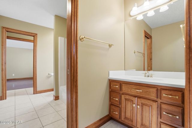 3020 Lakeshore Drive, Lima, OH 45805