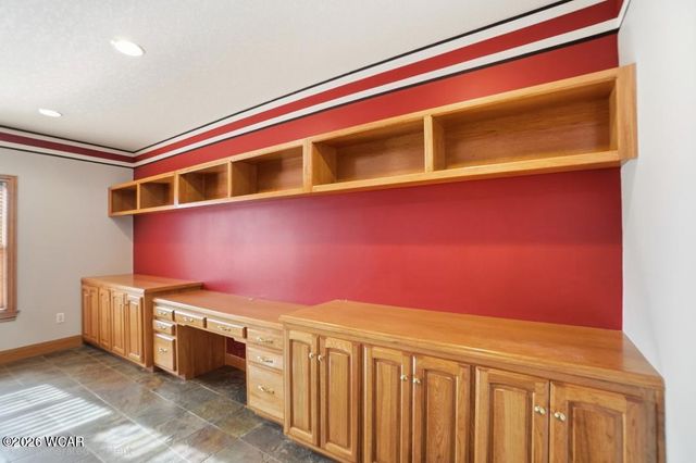 3020 Lakeshore Drive, Lima, OH 45805