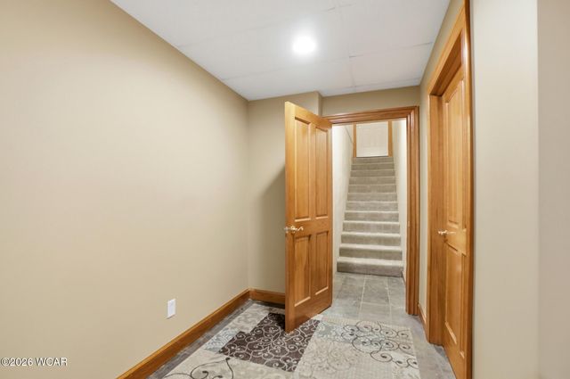 3020 Lakeshore Drive, Lima, OH 45805