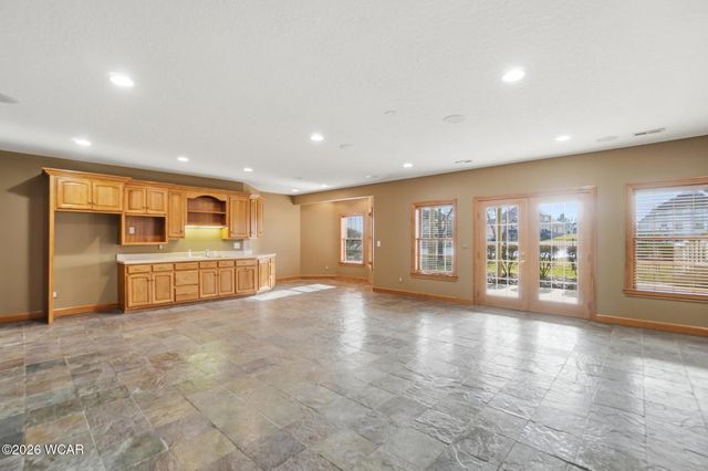 3020 Lakeshore Drive, Lima, OH 45805