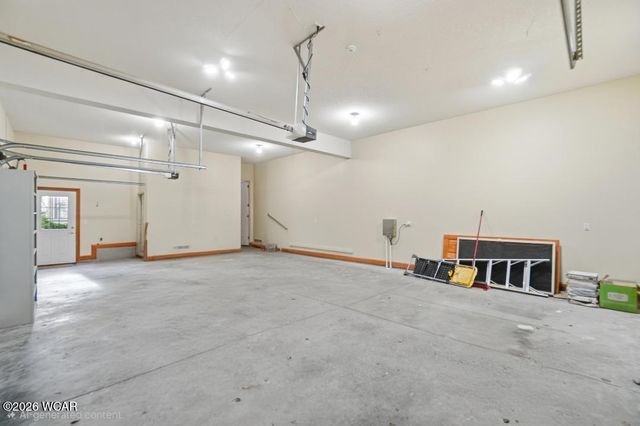 3020 Lakeshore Drive, Lima, OH 45805