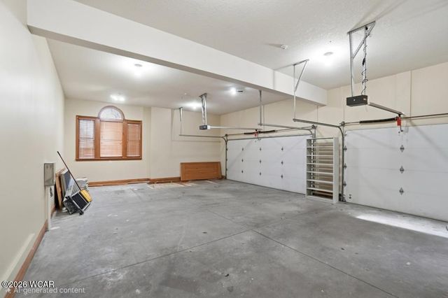 3020 Lakeshore Drive, Lima, OH 45805