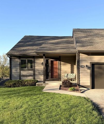 206 Shady Oak Court, Janesville, WI 53548