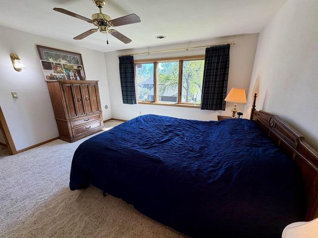 206 Shady Oak Court, Janesville, WI 53548