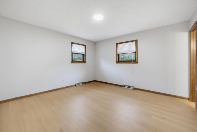 1210 E Woodland Street, Springfield, MO 65804