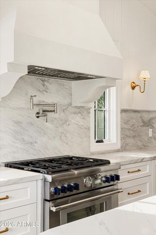 4835 E INDIANOLA Avenue, Phoenix, AZ 85018