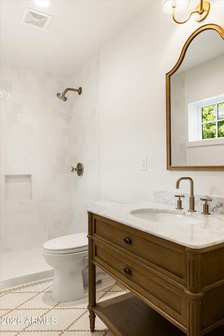 4835 E INDIANOLA Avenue, Phoenix, AZ 85018