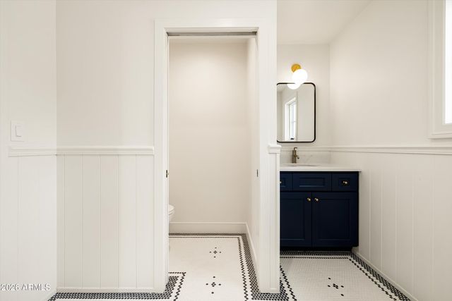 4835 E INDIANOLA Avenue, Phoenix, AZ 85018