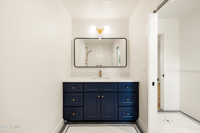 4835 E INDIANOLA Avenue, Phoenix, AZ 85018