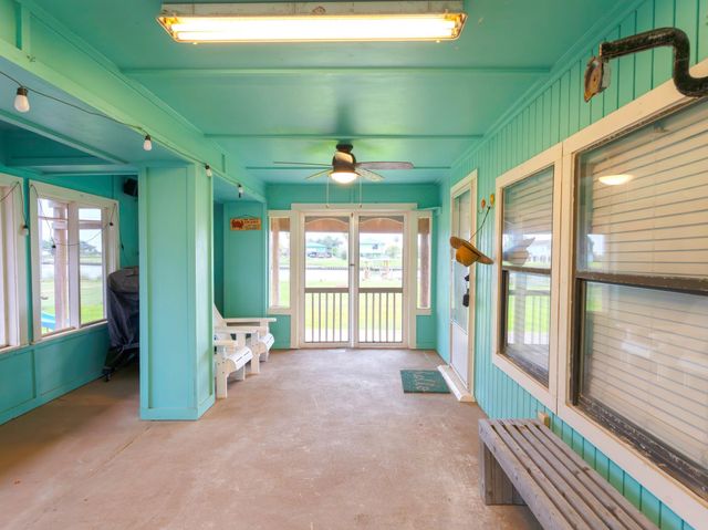 2342 County Road 297, Sargent, TX 77414