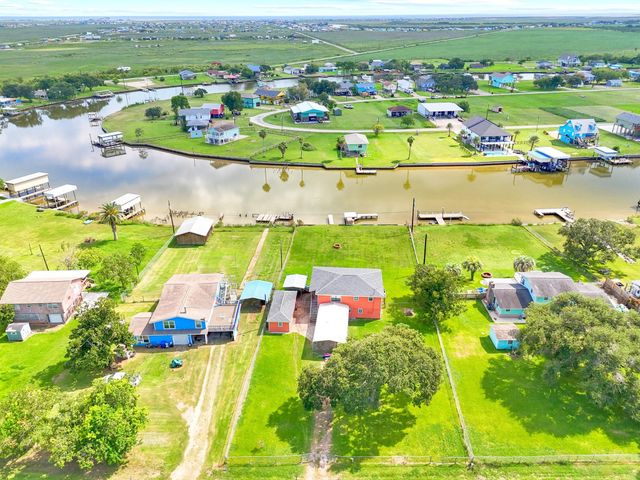 2342 County Road 297, Sargent, TX 77414