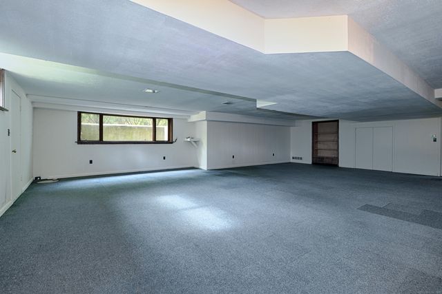 947 Galloping Hill Road, Fairfield, CT 06824