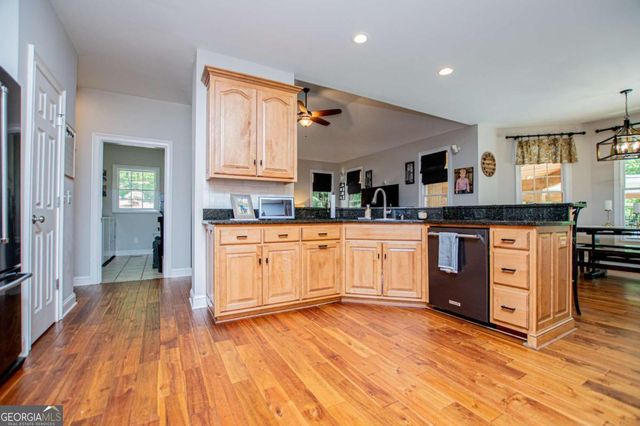 39 Cambridge Lane, Bremen, GA 30110