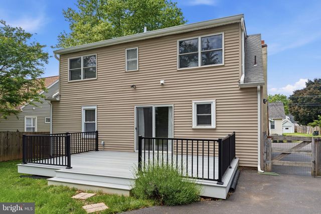 253 GILPIN RD, Willow Grove, PA 19090