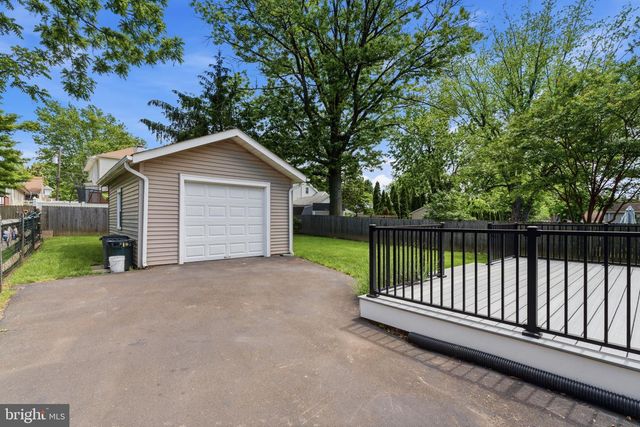 253 GILPIN RD, Willow Grove, PA 19090