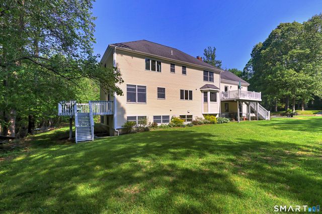 91 Cranbury Drive, Trumbull, CT 06611