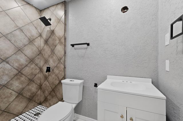 10908 Candelaria Road NE, Albuquerque, NM 87112