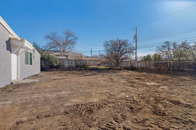 10908 Candelaria Road NE, Albuquerque, NM 87112