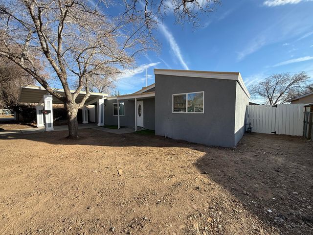 10908 Candelaria Road NE, Albuquerque, NM 87112