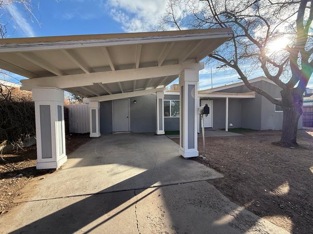 10908 Candelaria Road NE, Albuquerque, NM 87112