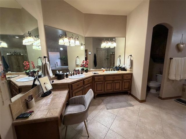 3105 White Cedar Drive, Moore, OK 73160