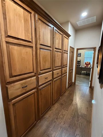 3105 White Cedar Drive, Moore, OK 73160