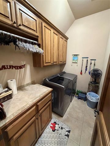 3105 White Cedar Drive, Moore, OK 73160