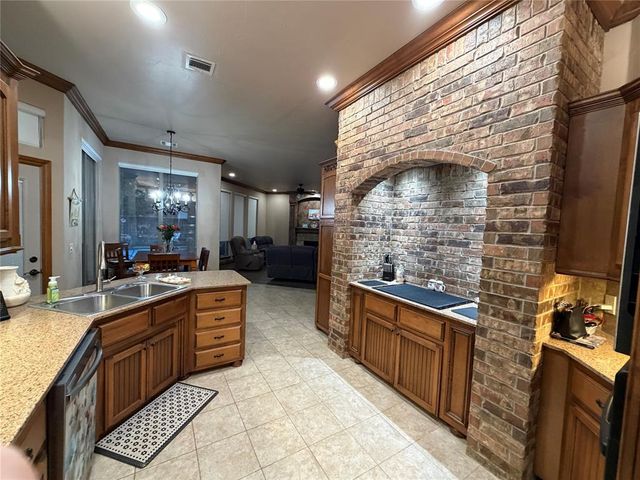 3105 White Cedar Drive, Moore, OK 73160